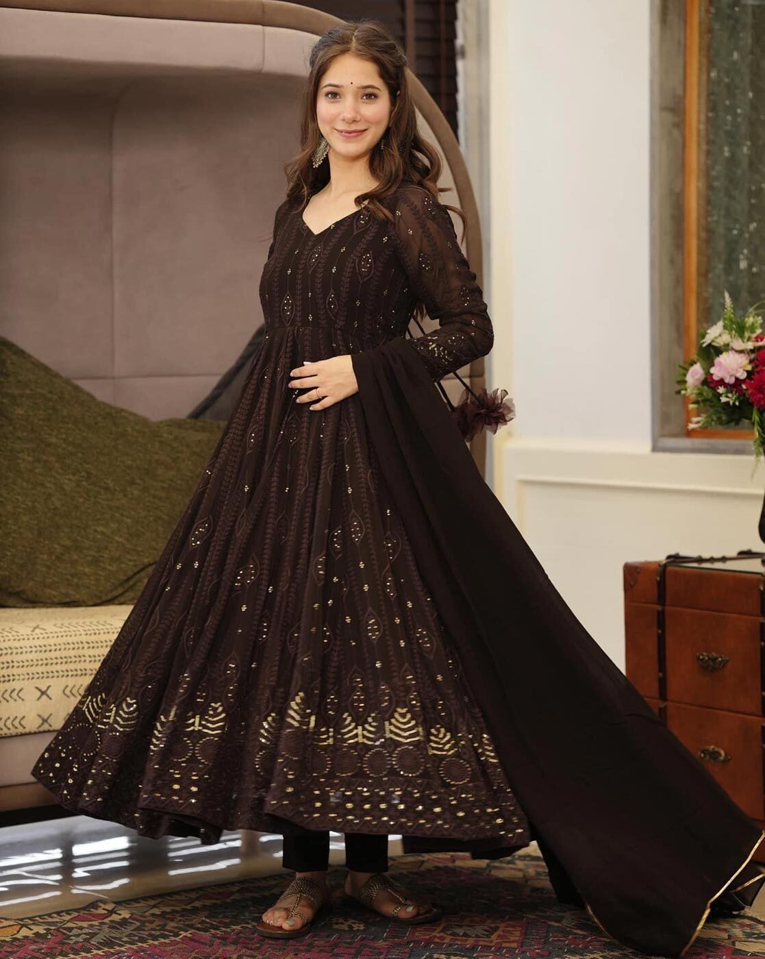 Embroidered Anarkali Kurta Set Elegant & Stylish Traditional Wear