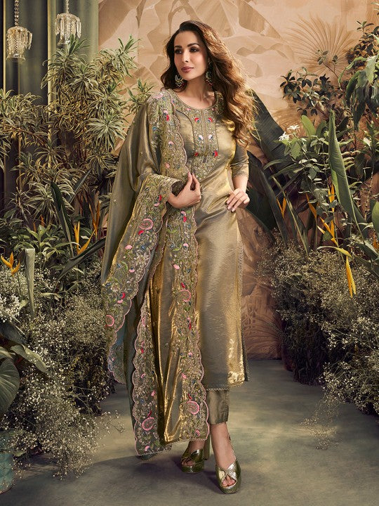 Women Floral Embroidered Zari Straight Crushed Organza Kurta Set