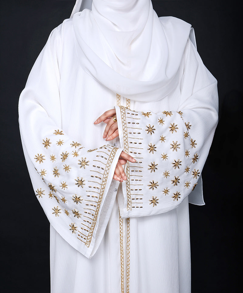 White Gold 3-Piece Set Abaya Elegant Modest Wear with Luxurious Gold Accents